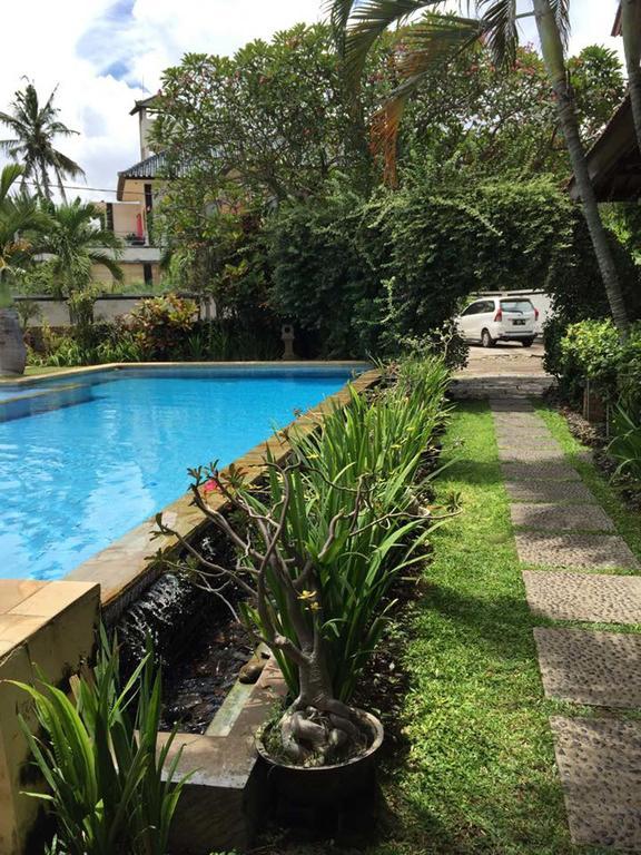 Villa Jaya Lovina  Luaran gambar